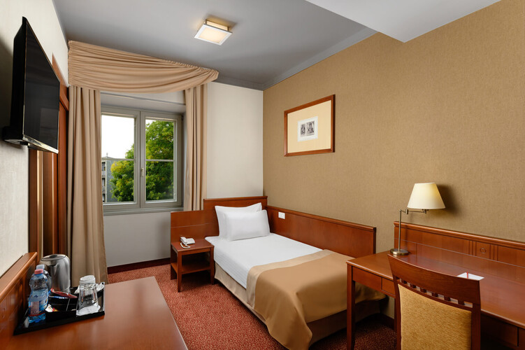 SINGLE CLASSIC SZOBA